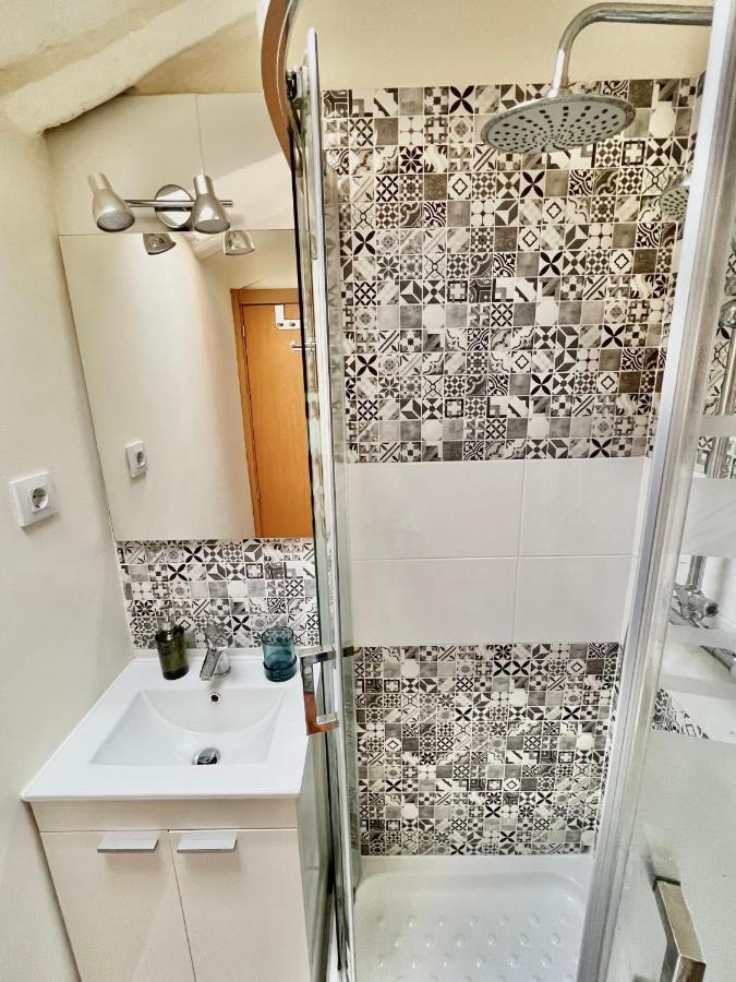 Charming Apartment In The Heart Of マドリード エクステリア 写真